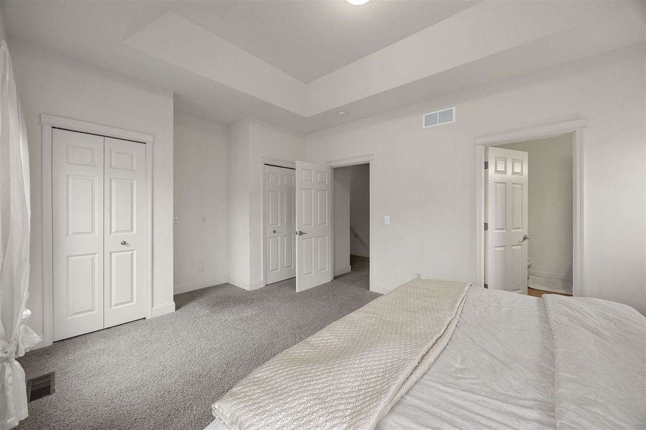 1063 Walker Cir