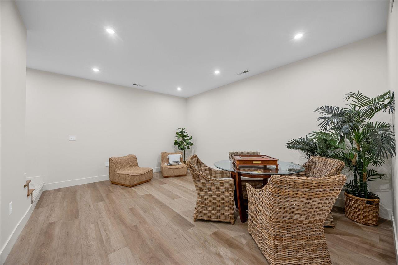 3006 Tommy Ln