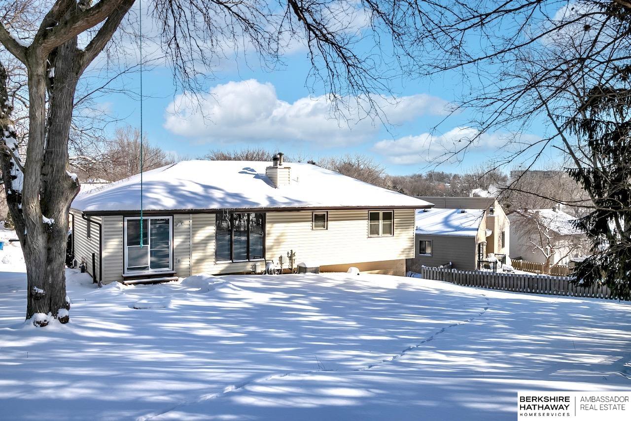 15519 Howard Circle