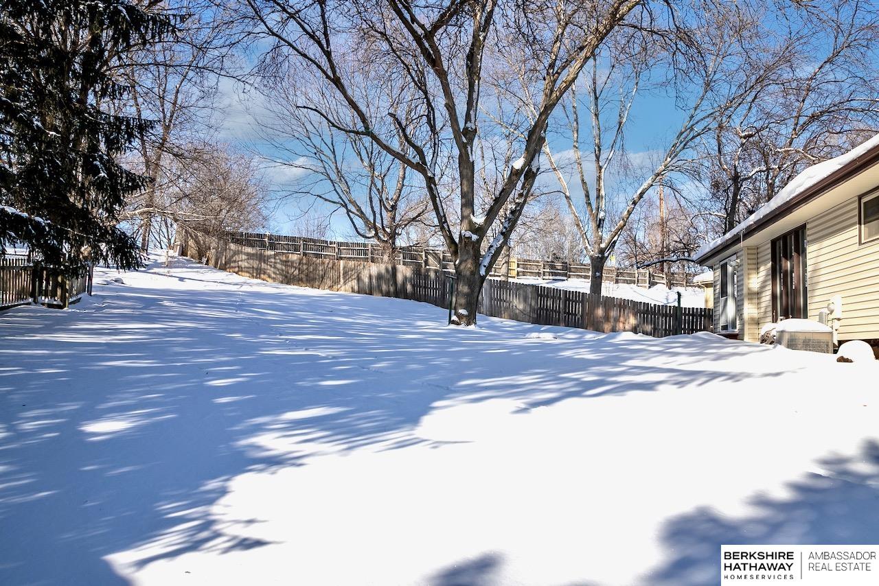 15519 Howard Circle