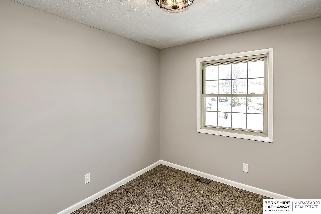15519 Howard Circle
