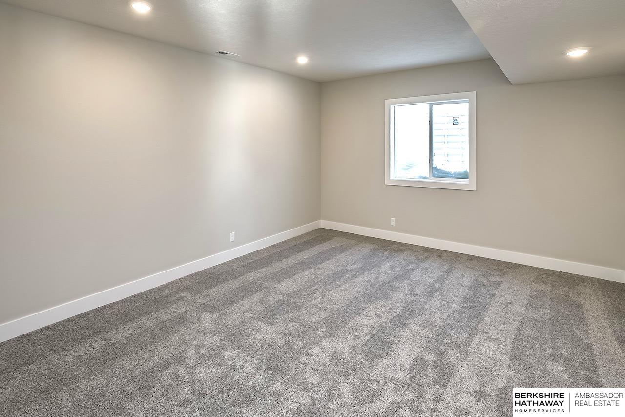 5445 Kestrel Parkway