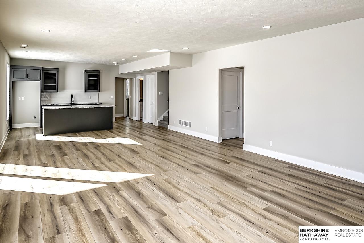 5445 Kestrel Parkway