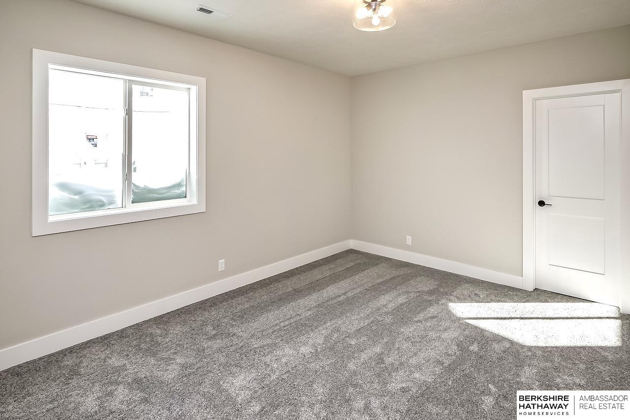 5445 Kestrel Parkway
