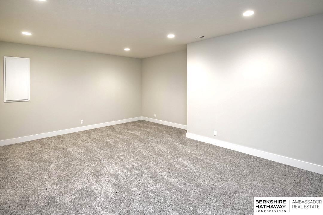 5427 Kestrel Parkway