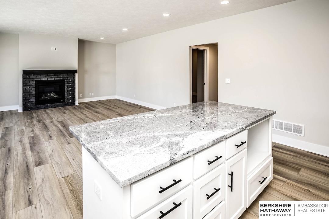 5427 Kestrel Parkway