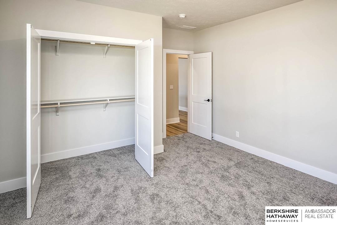 5427 Kestrel Parkway