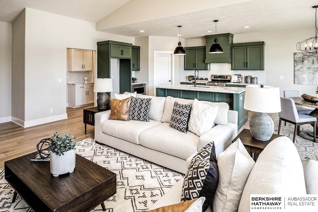 5427 Kestrel Parkway