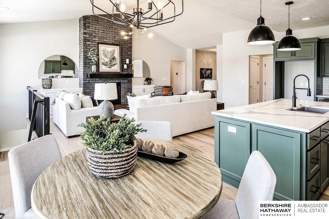5427 Kestrel Parkway