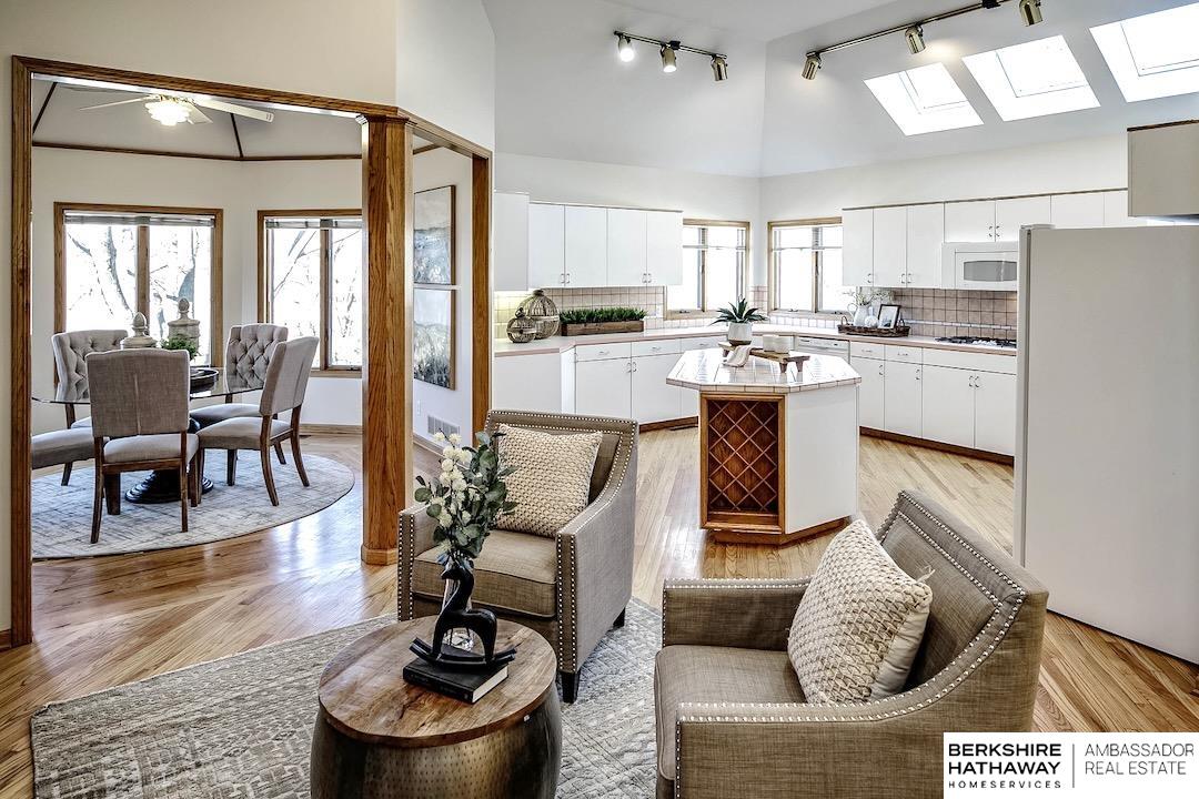 954 S 117th Court