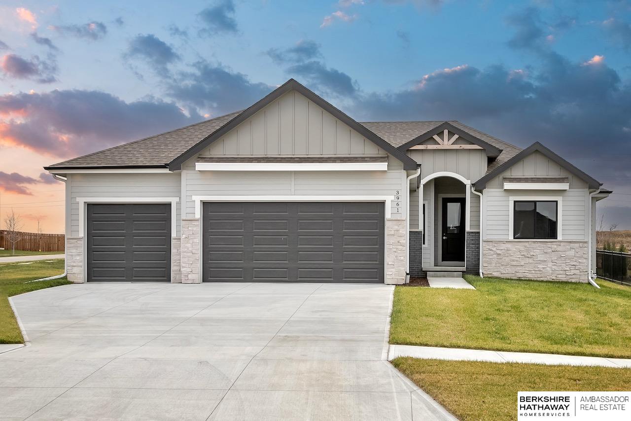 3961 George B Lake Parkway