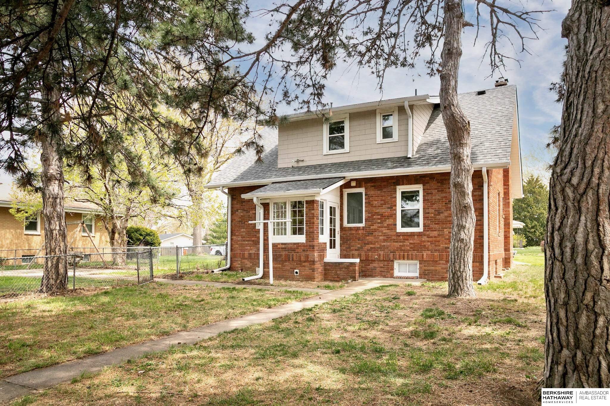 7022 S 38th Street