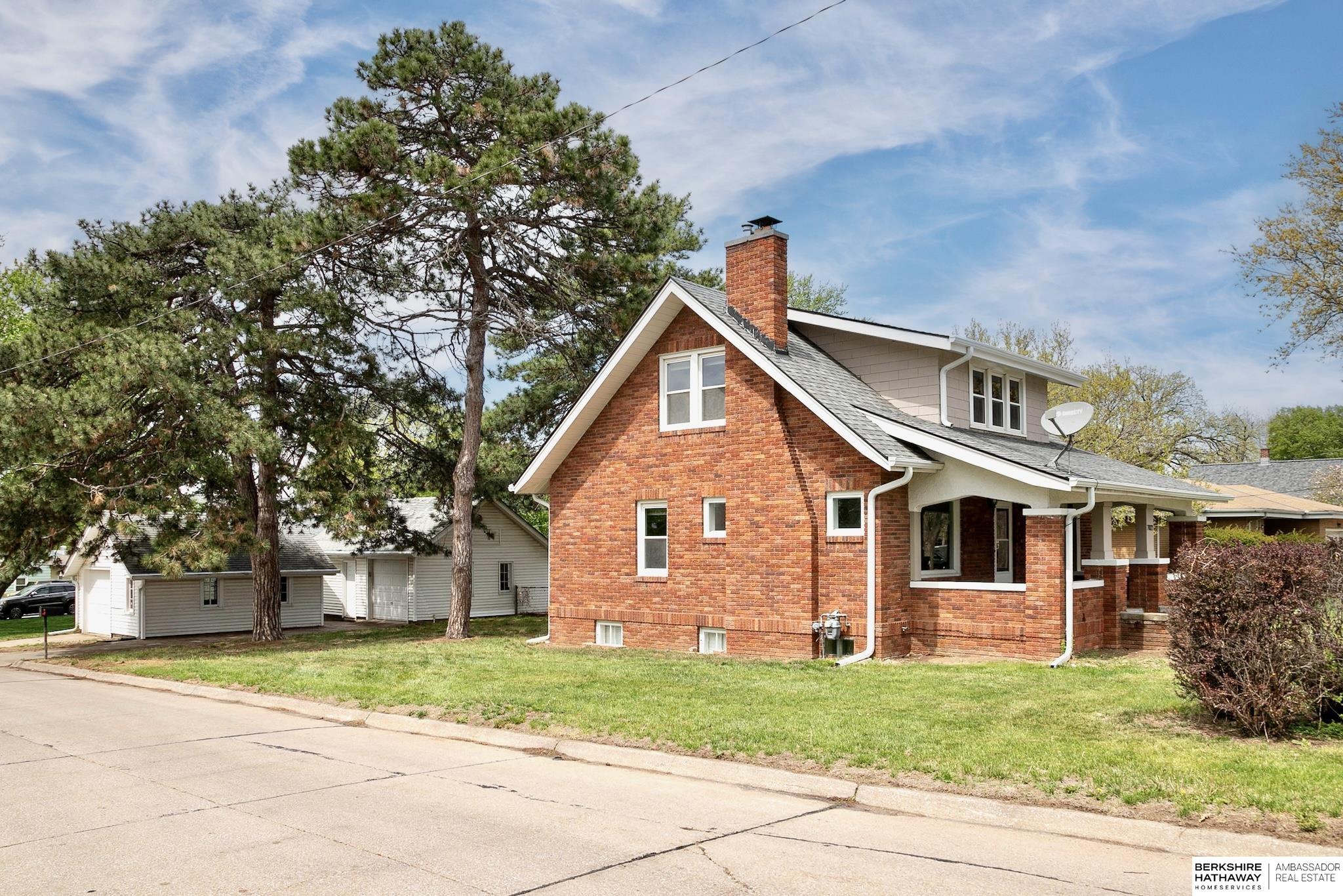 7022 S 38th Street
