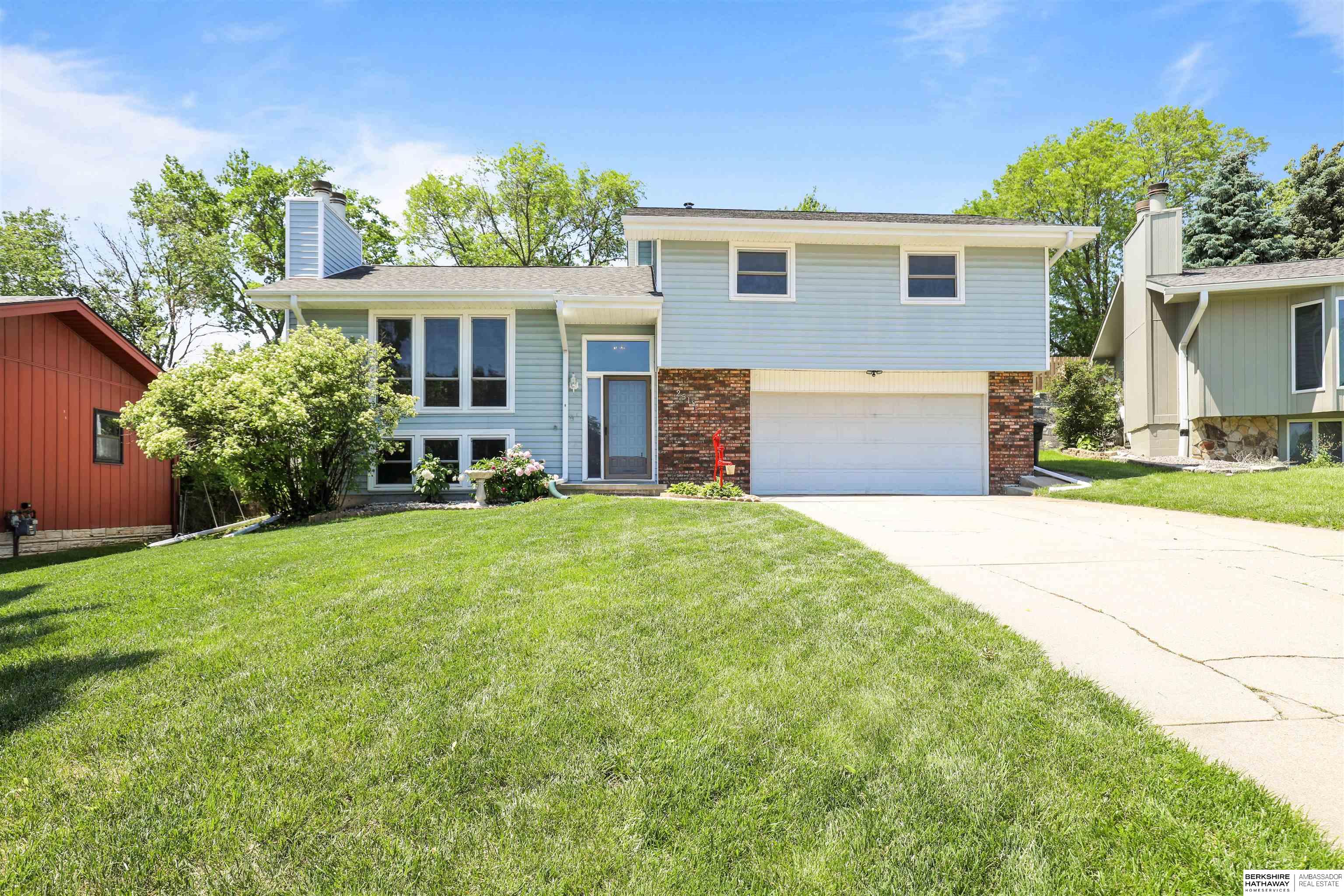 2518 S 161st Circle
