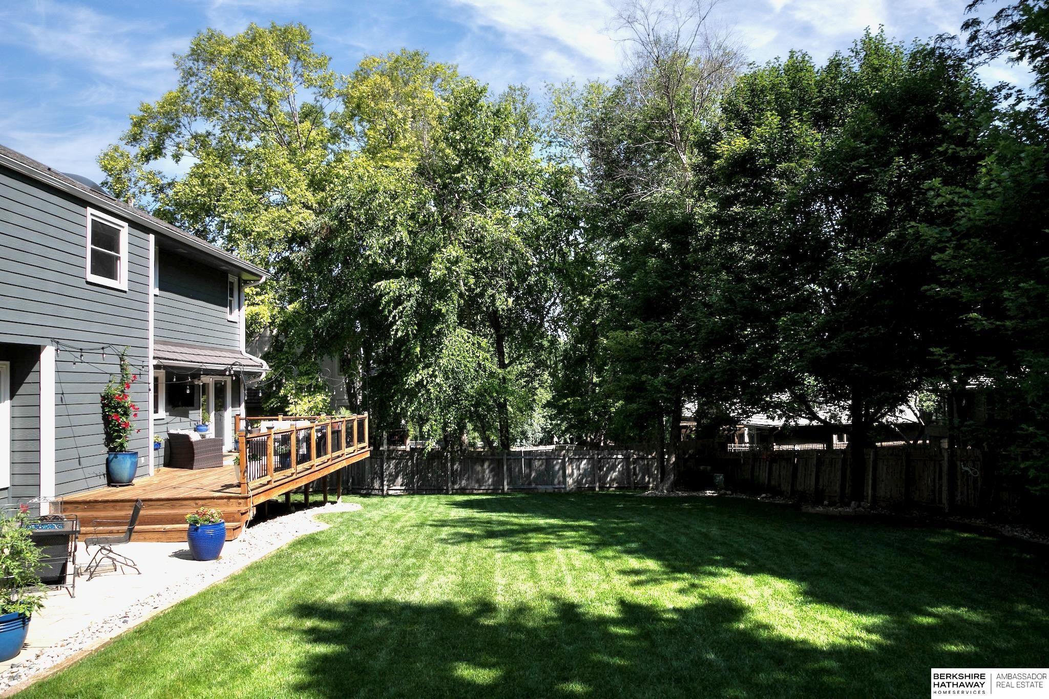 1643 S 154th Street