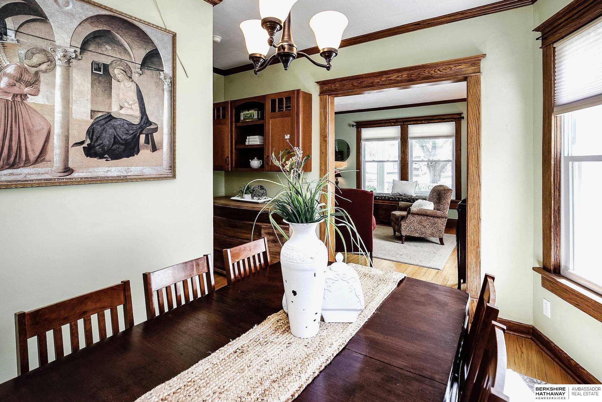 1106 S 33rd Street