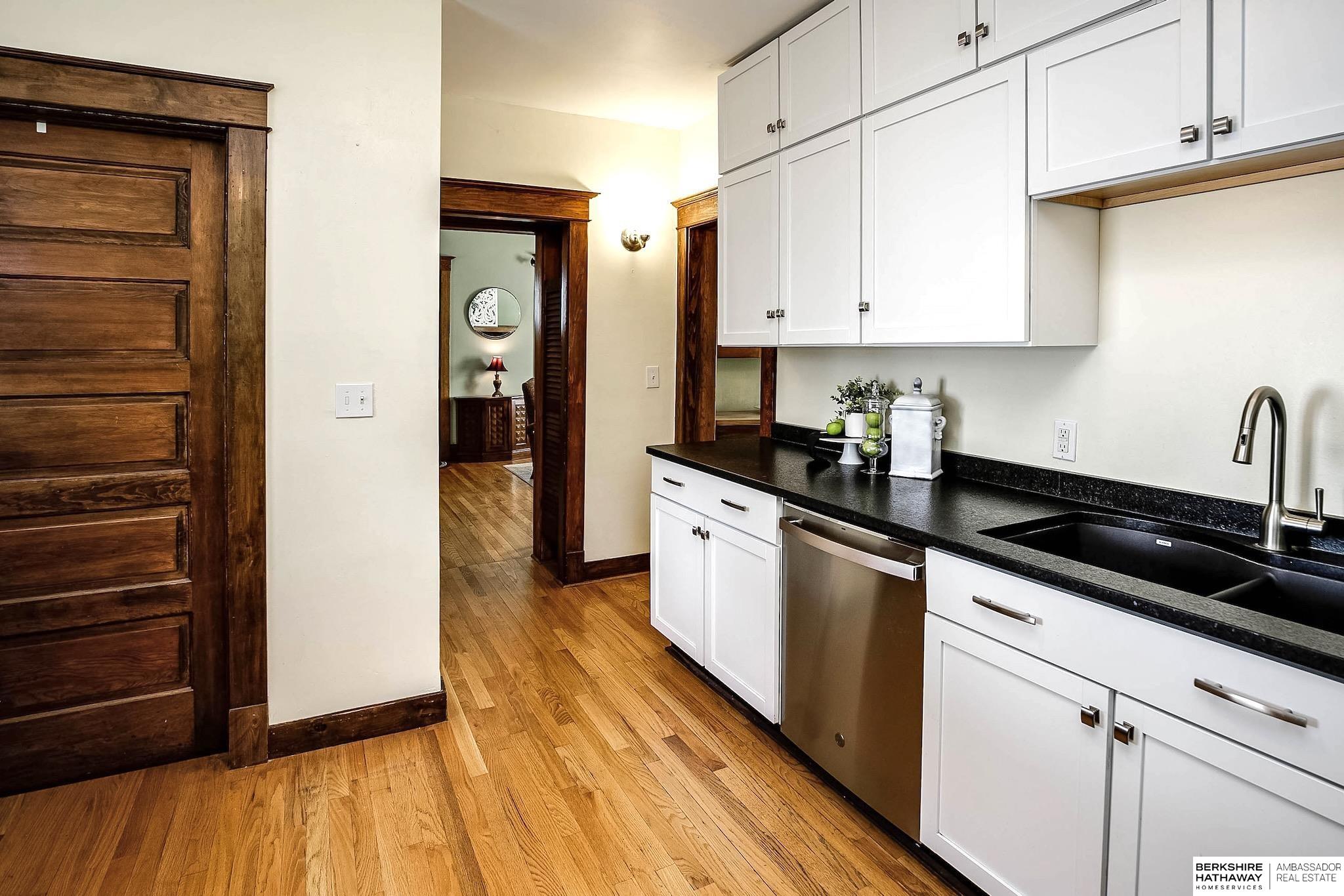 1106 S 33rd Street