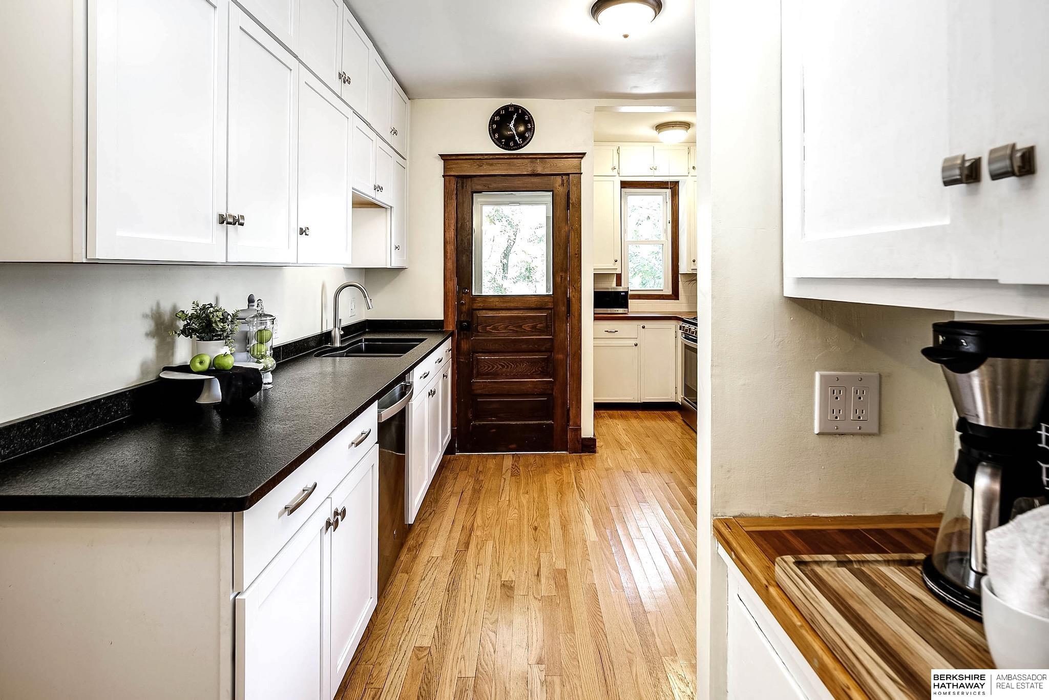 1106 S 33rd Street