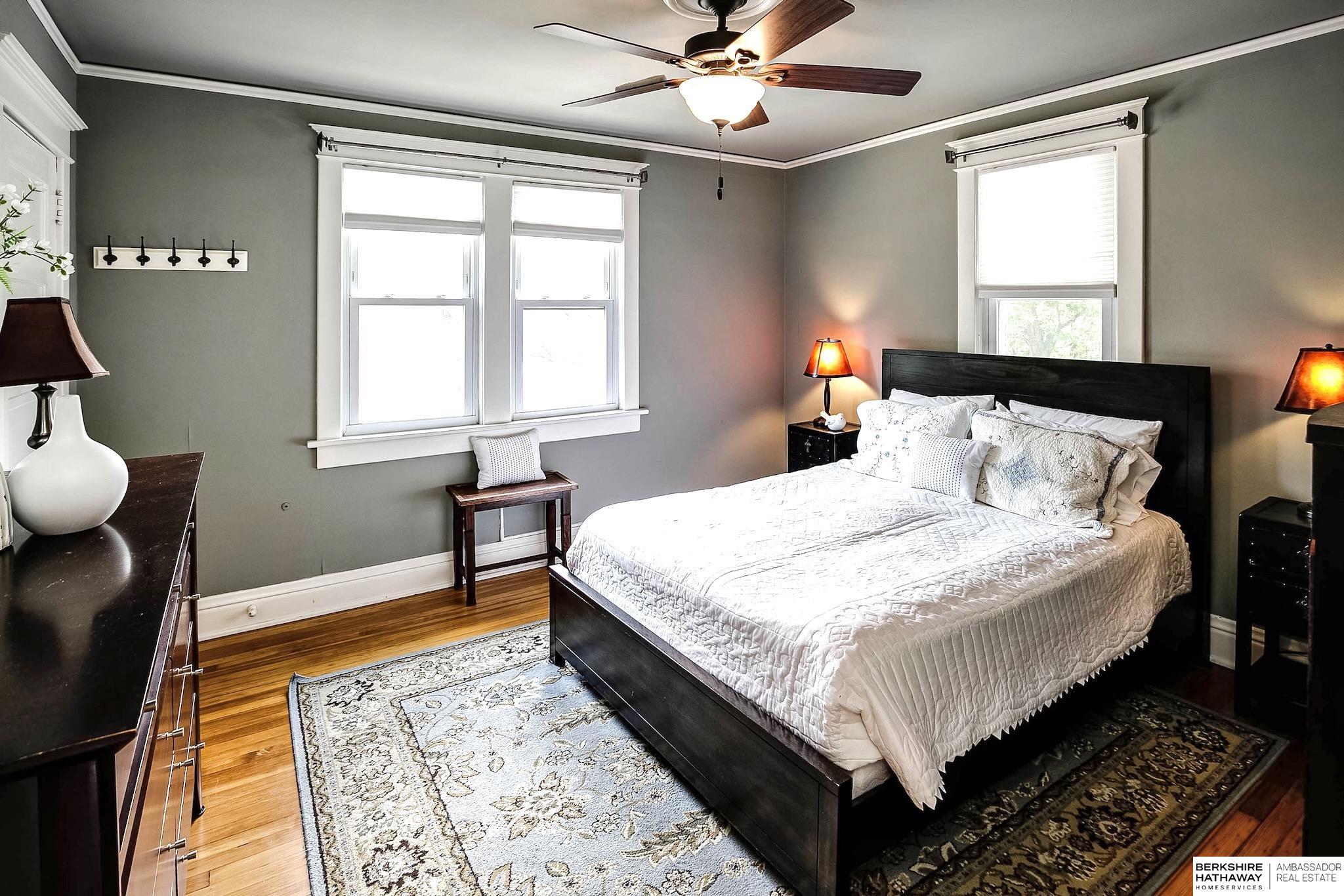 1106 S 33rd Street