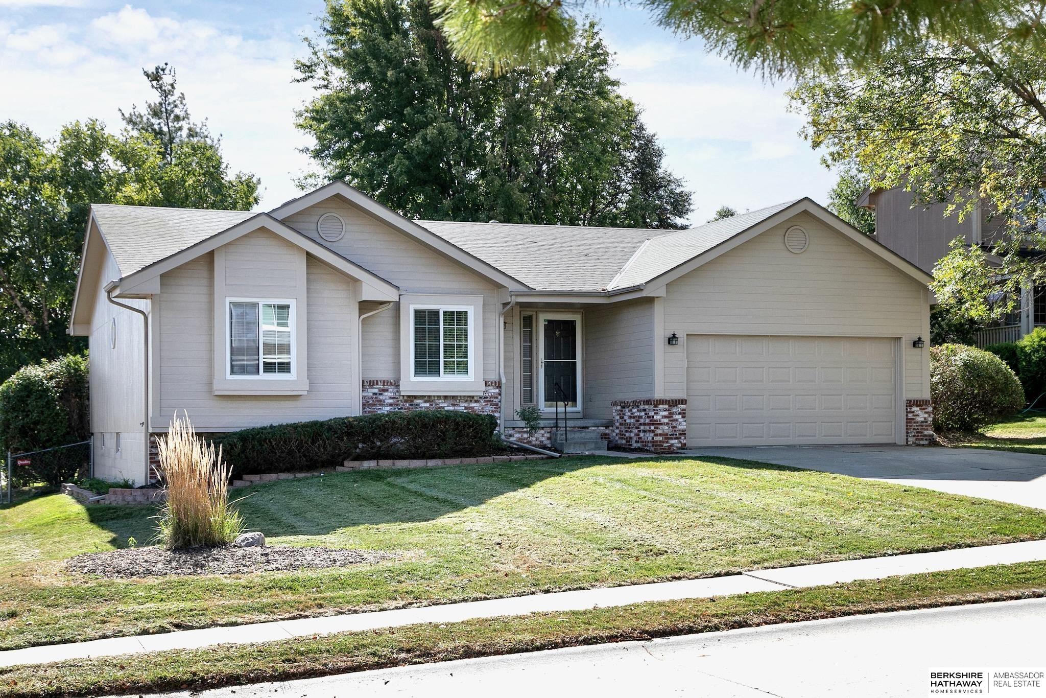 3323 N 122nd Circle