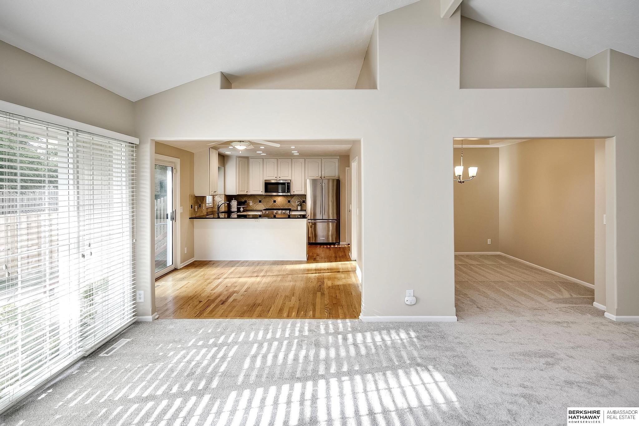 3323 N 122nd Circle