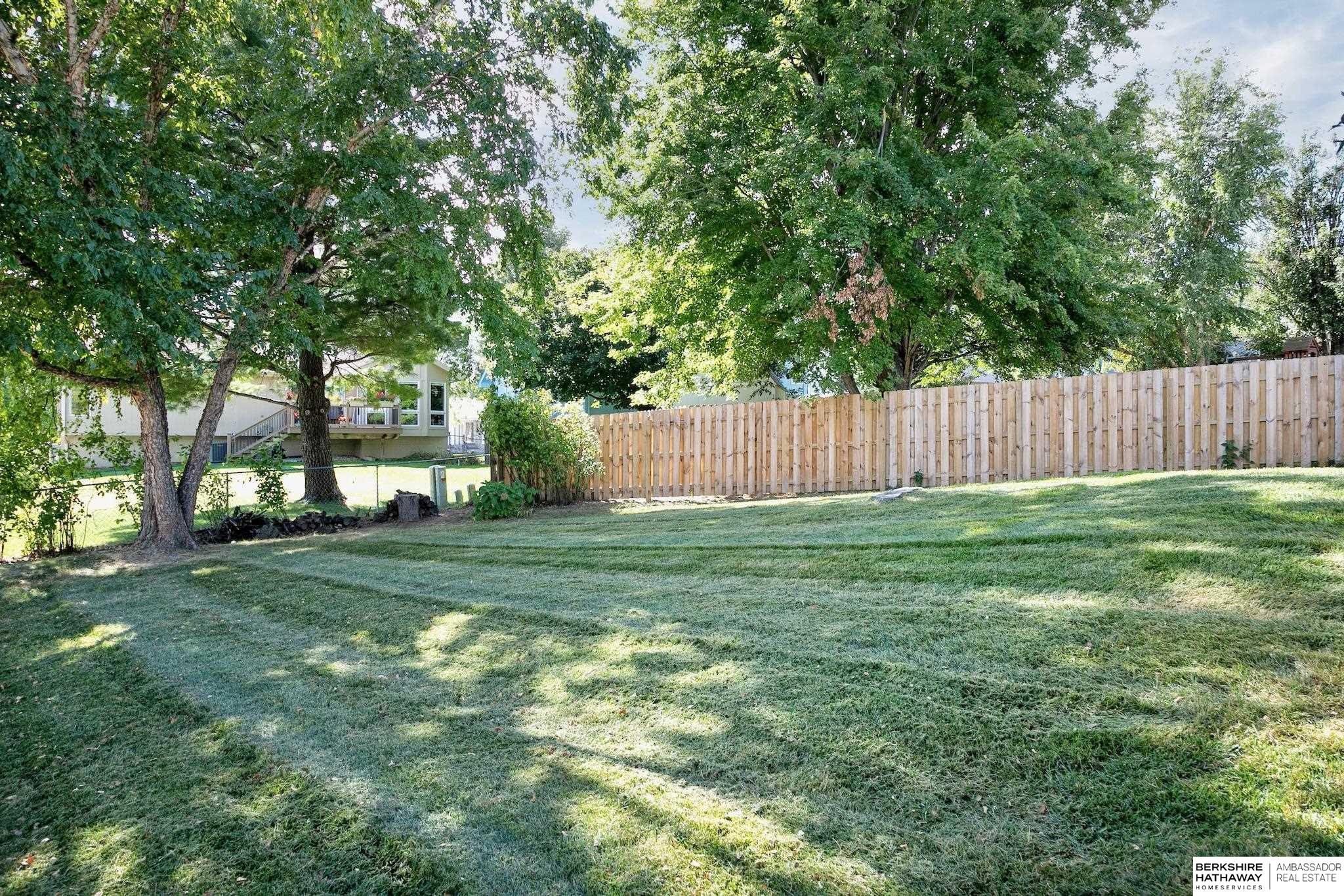3323 N 122nd Circle