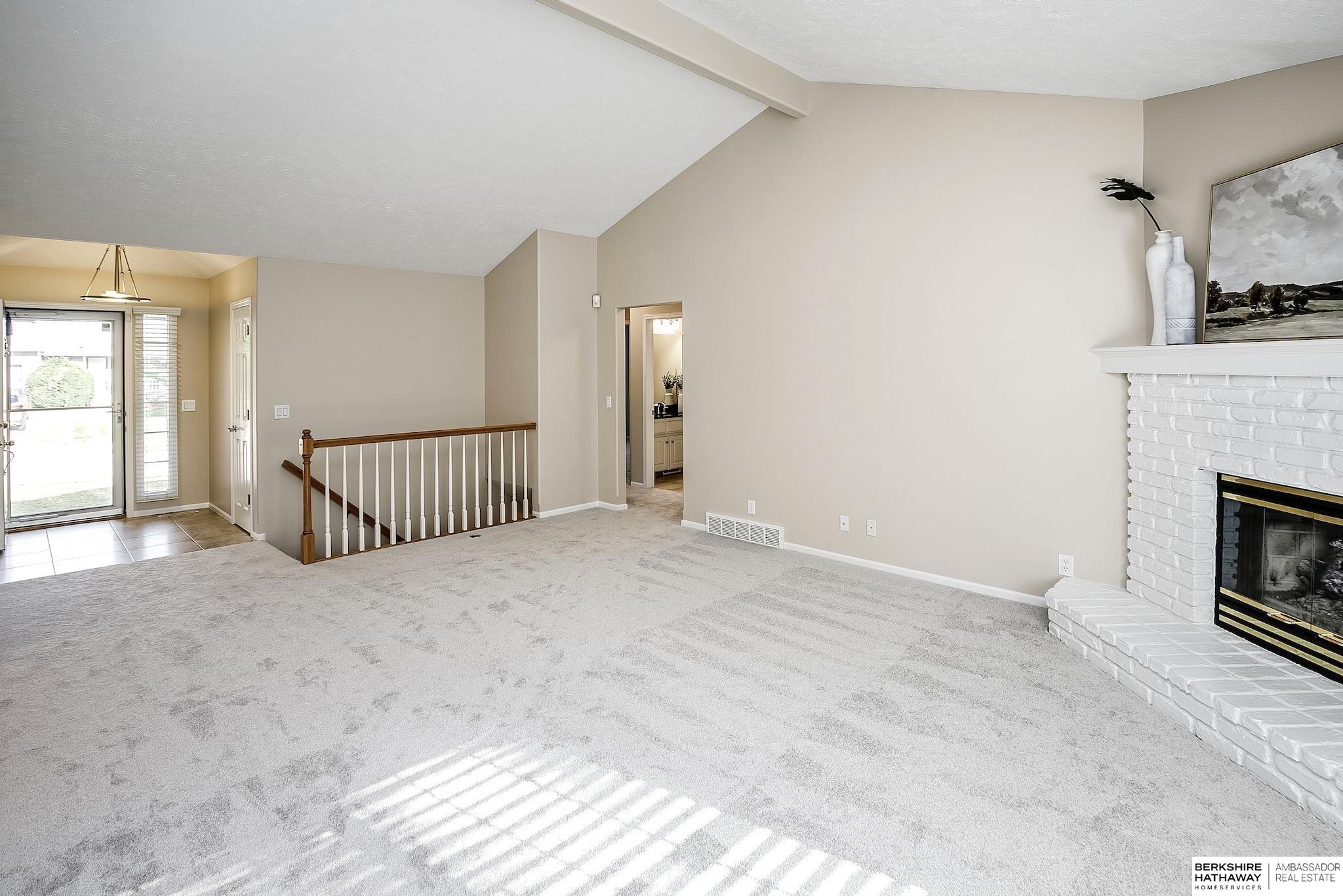 3323 N 122nd Circle
