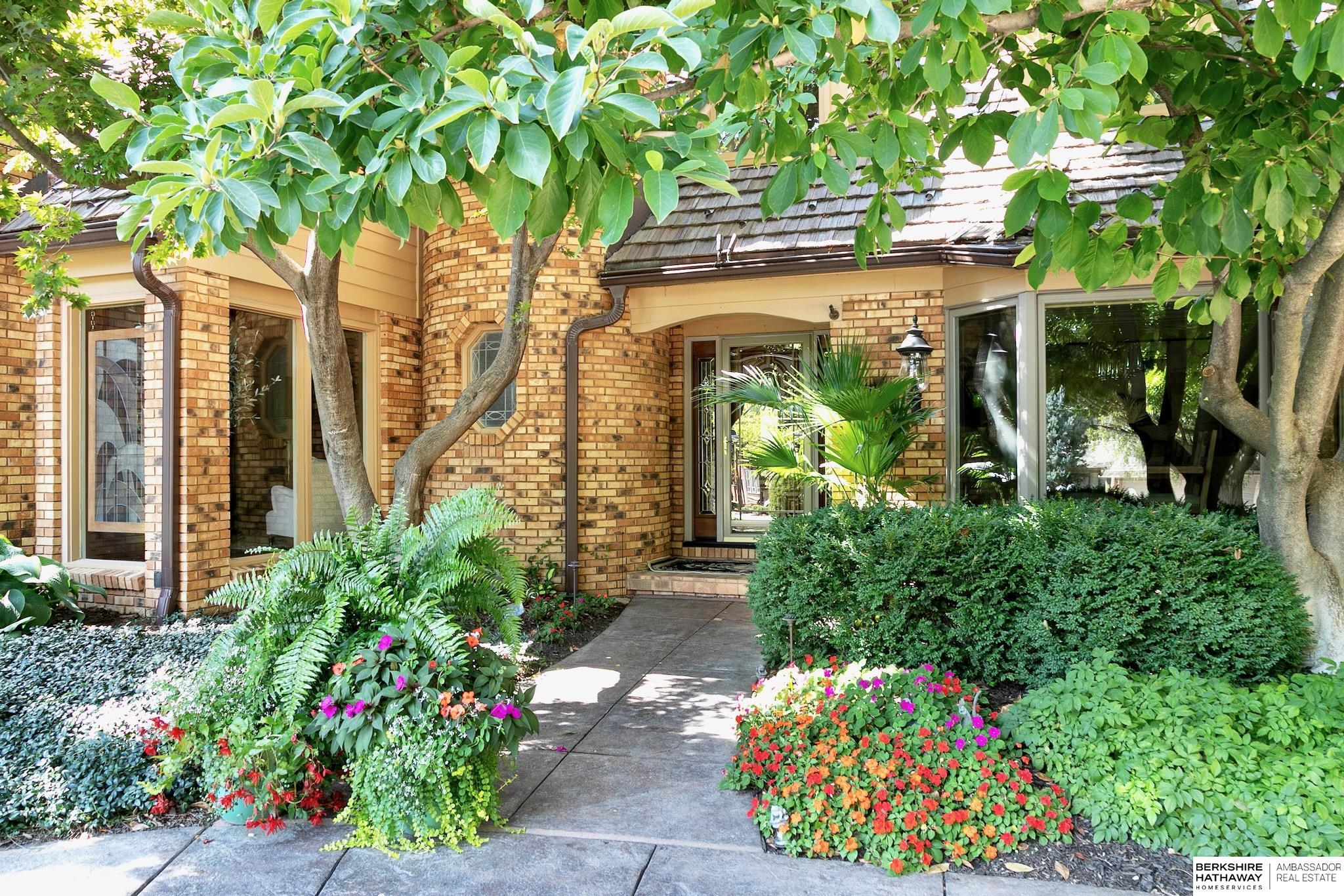 1108 S 113th Plaza