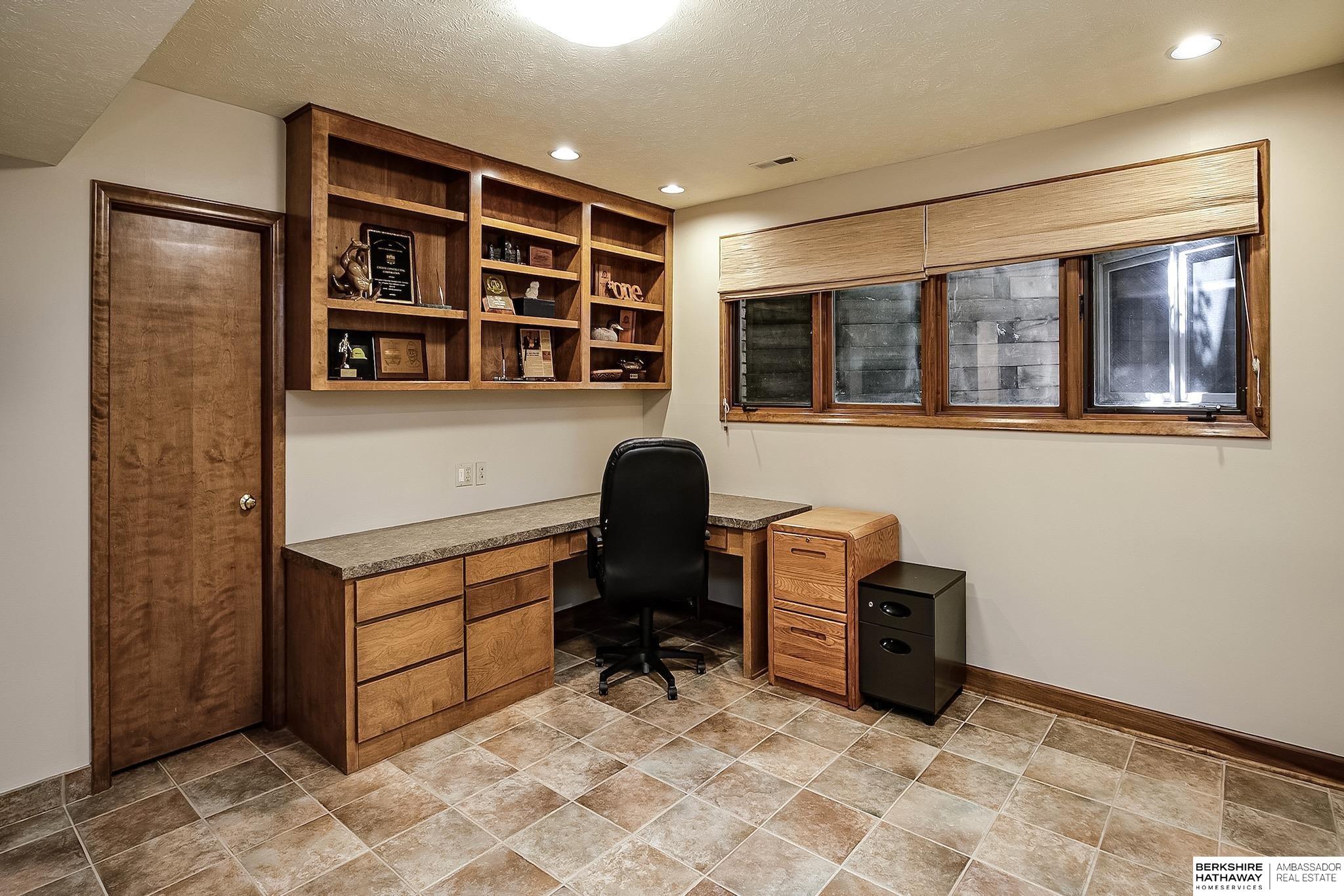 1108 S 113th Plaza