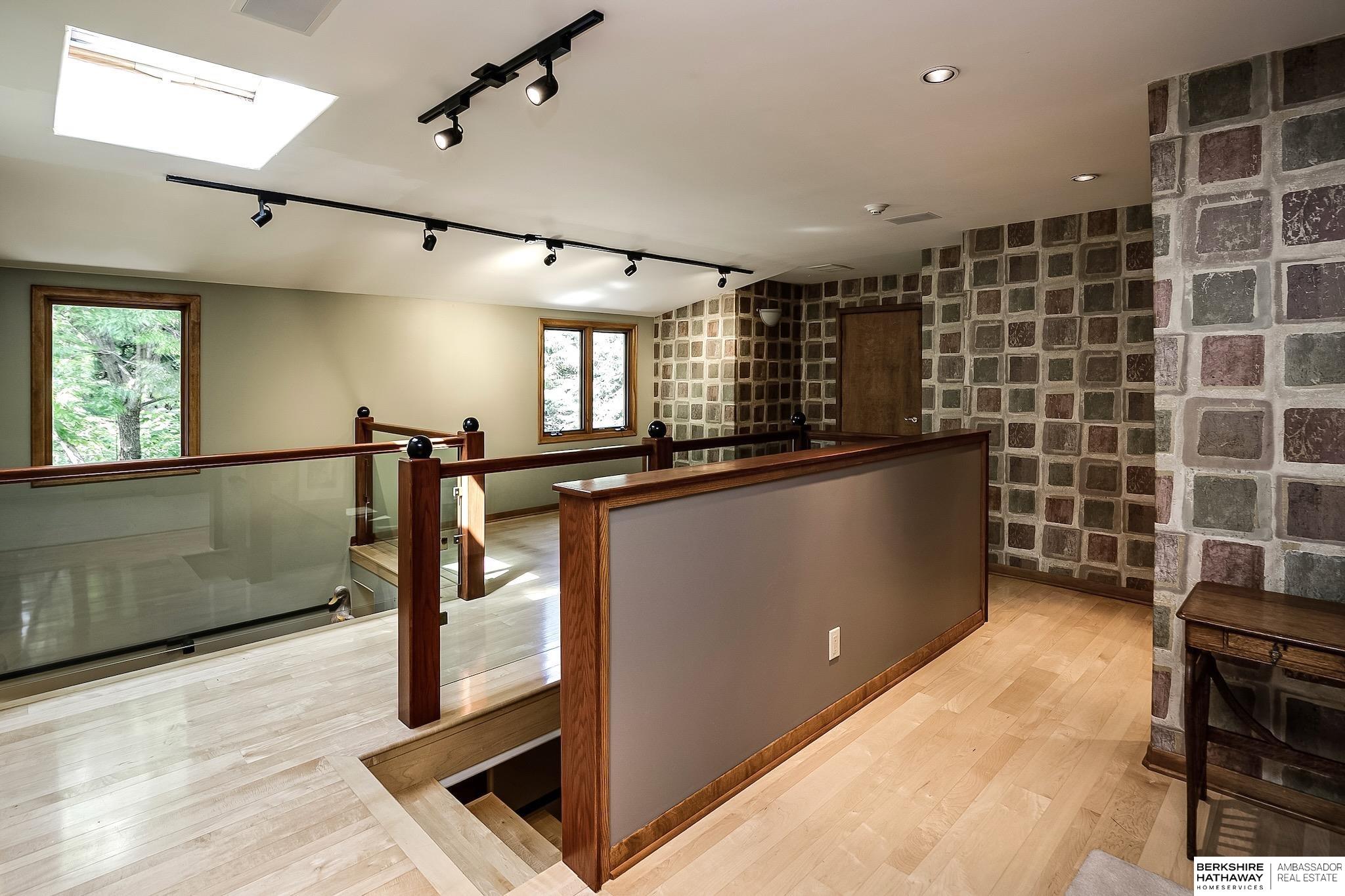 1108 S 113th Plaza