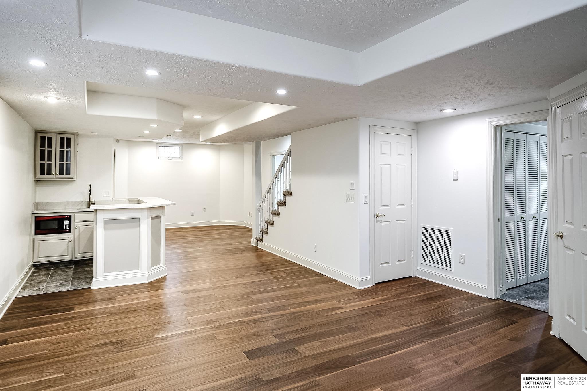 2701 N 159th Street