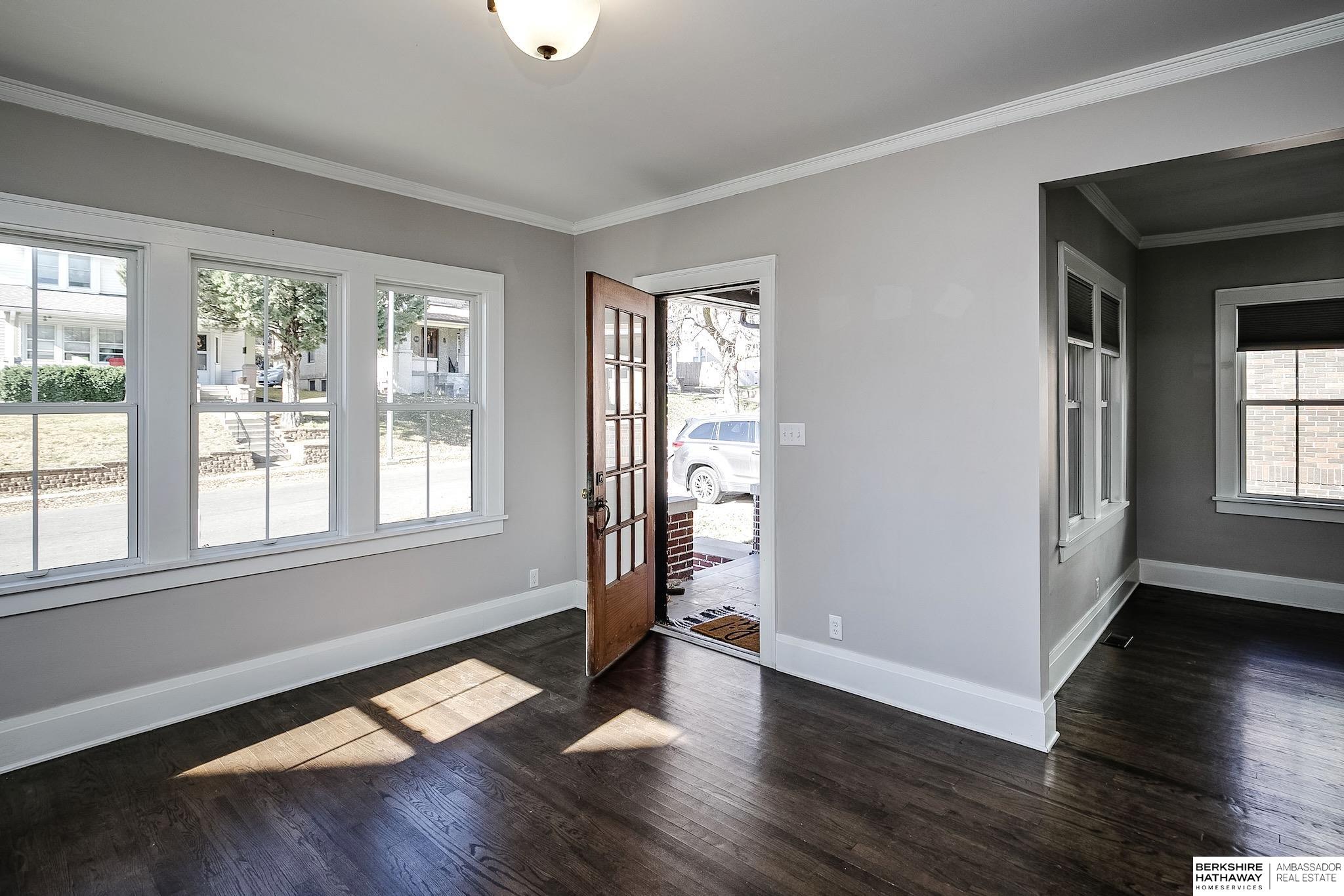 311 N 36th Avenue