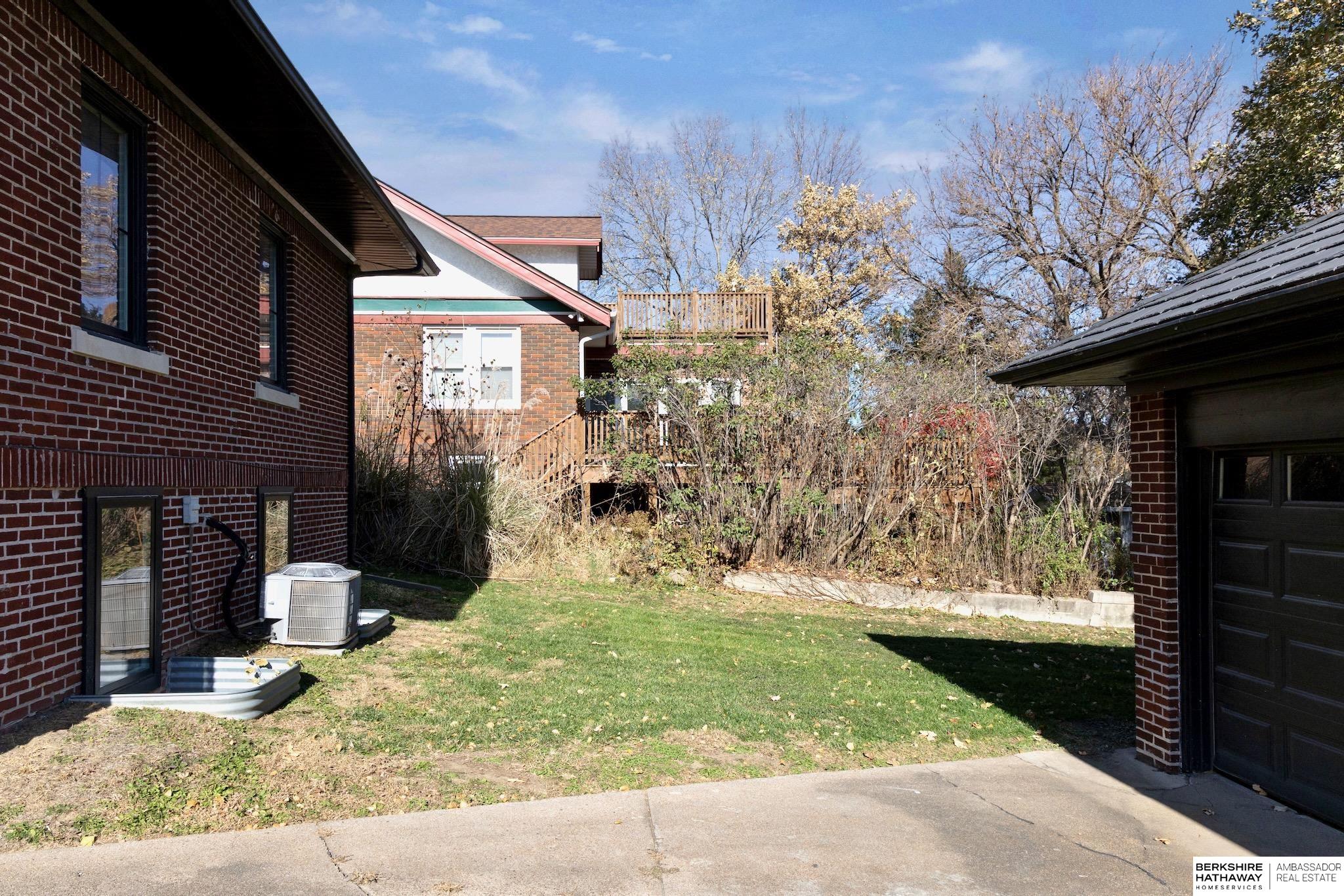 311 N 36th Avenue