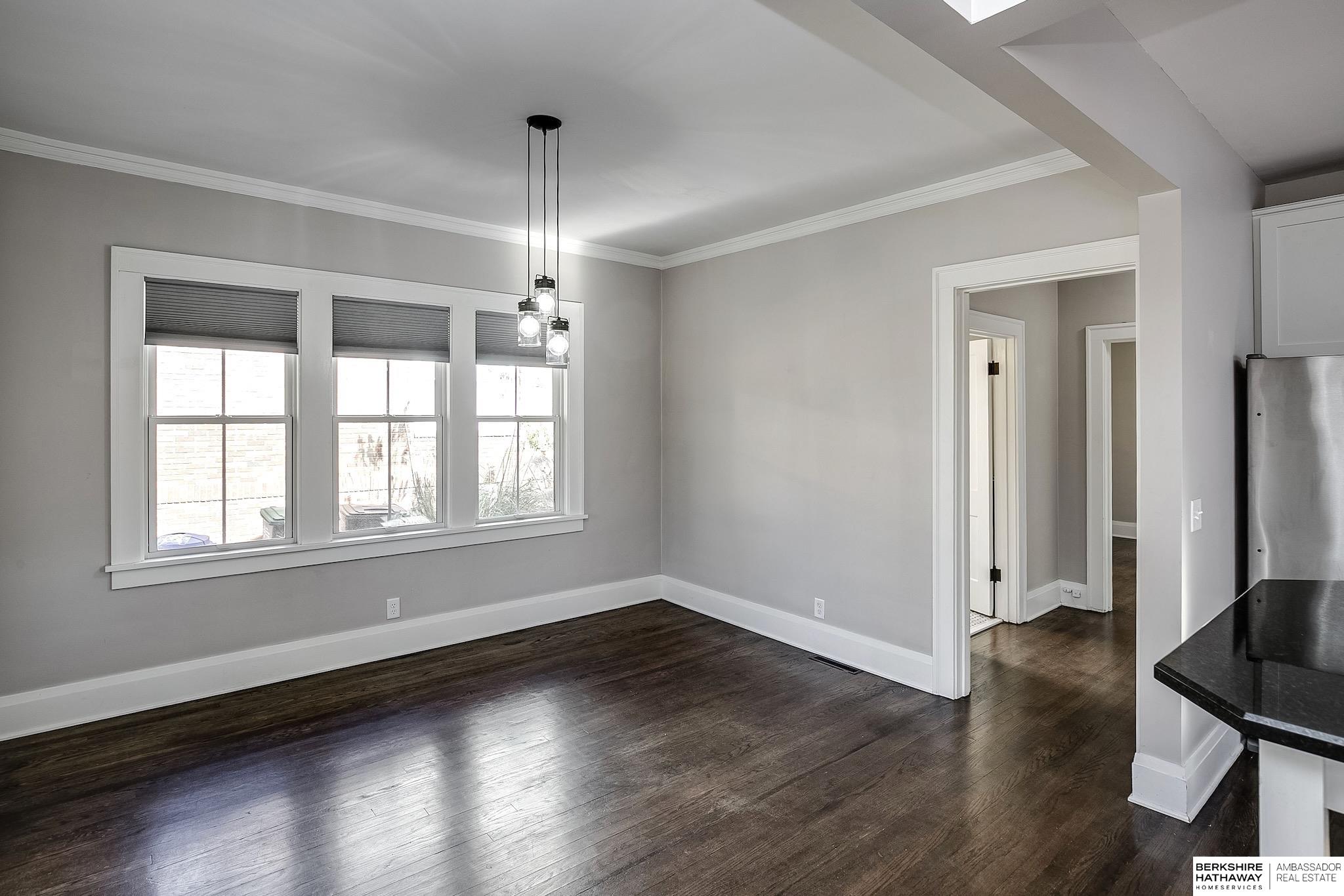 311 N 36th Avenue