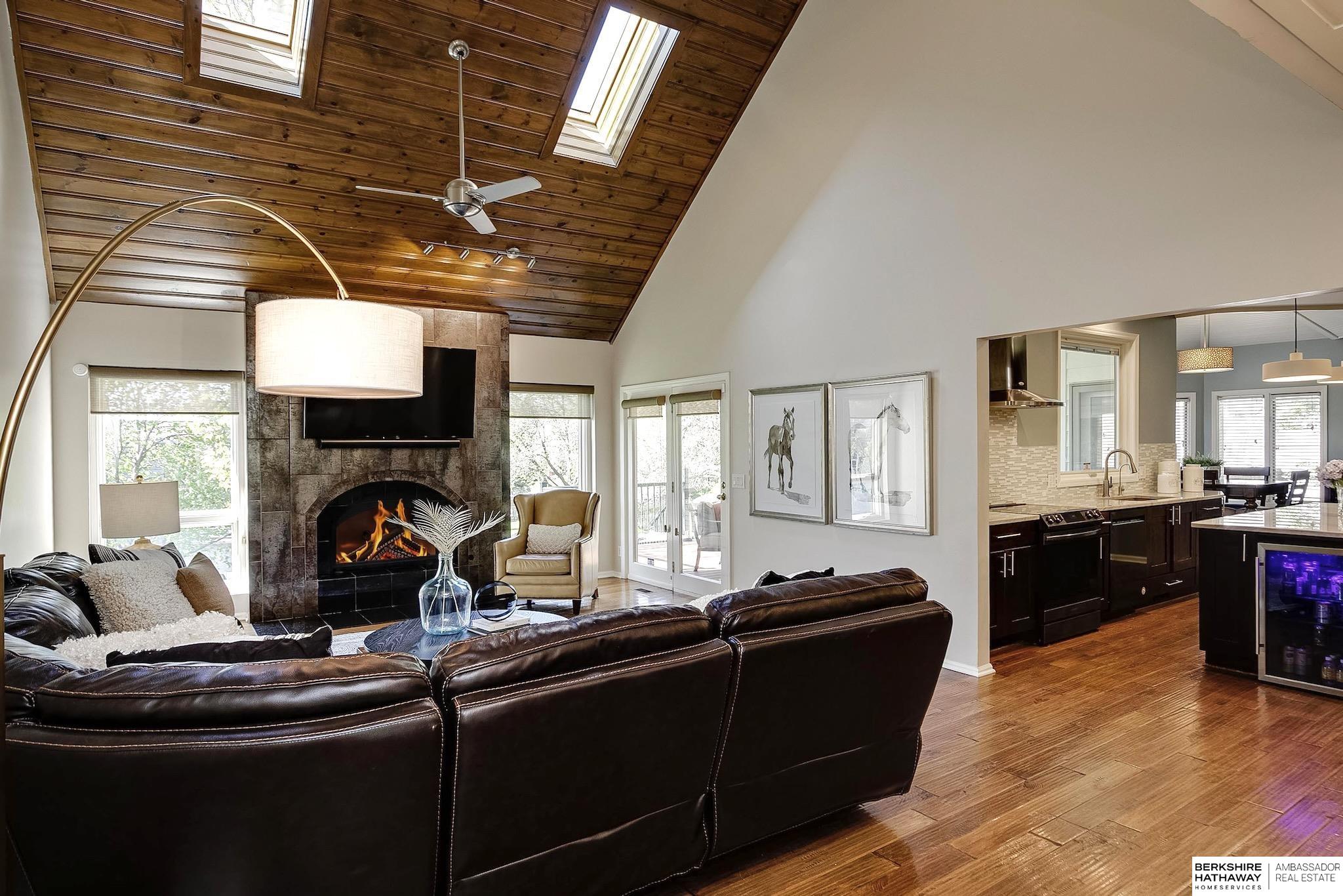 15511 Pierce Circle