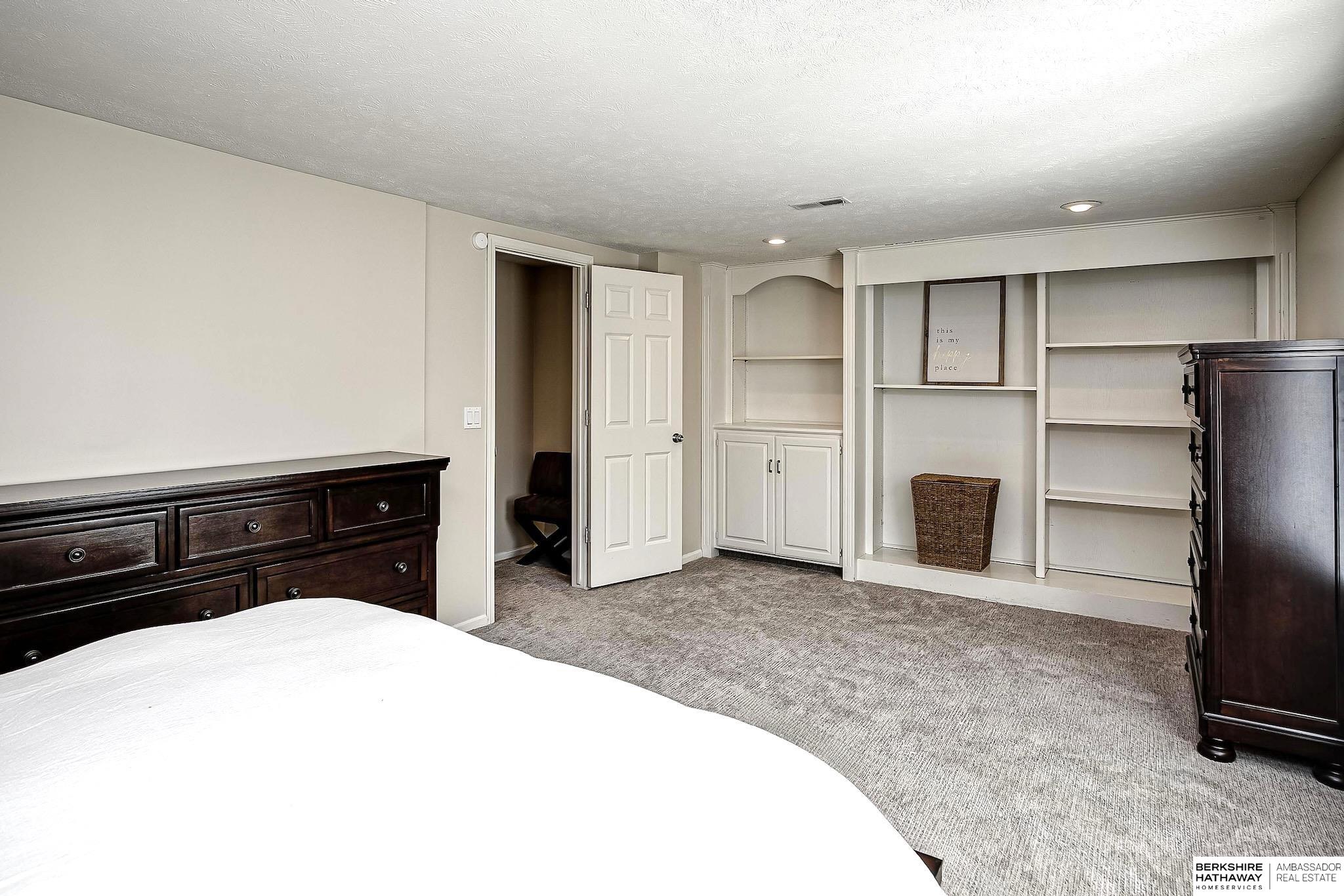 15511 Pierce Circle