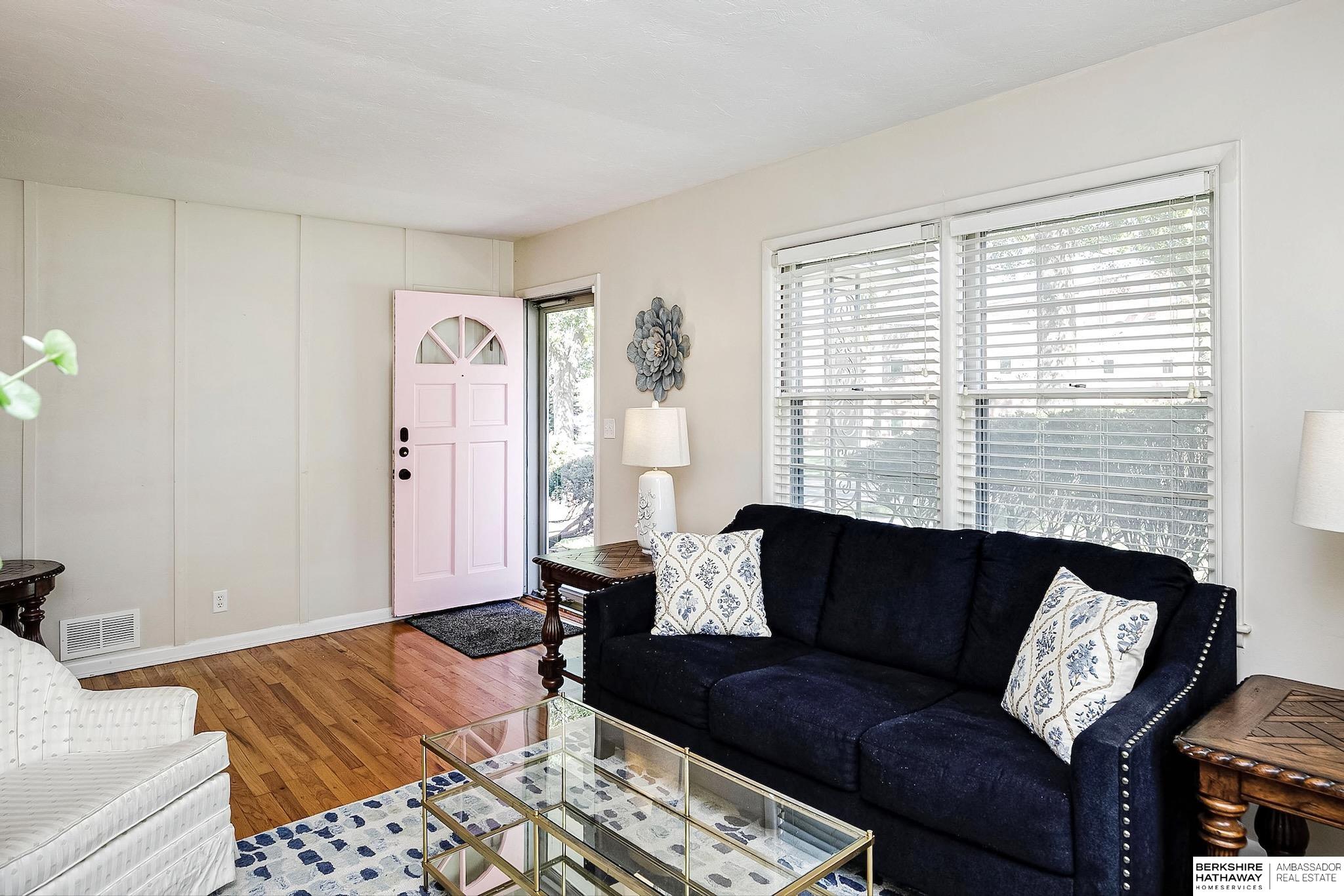 4721 Valley Road