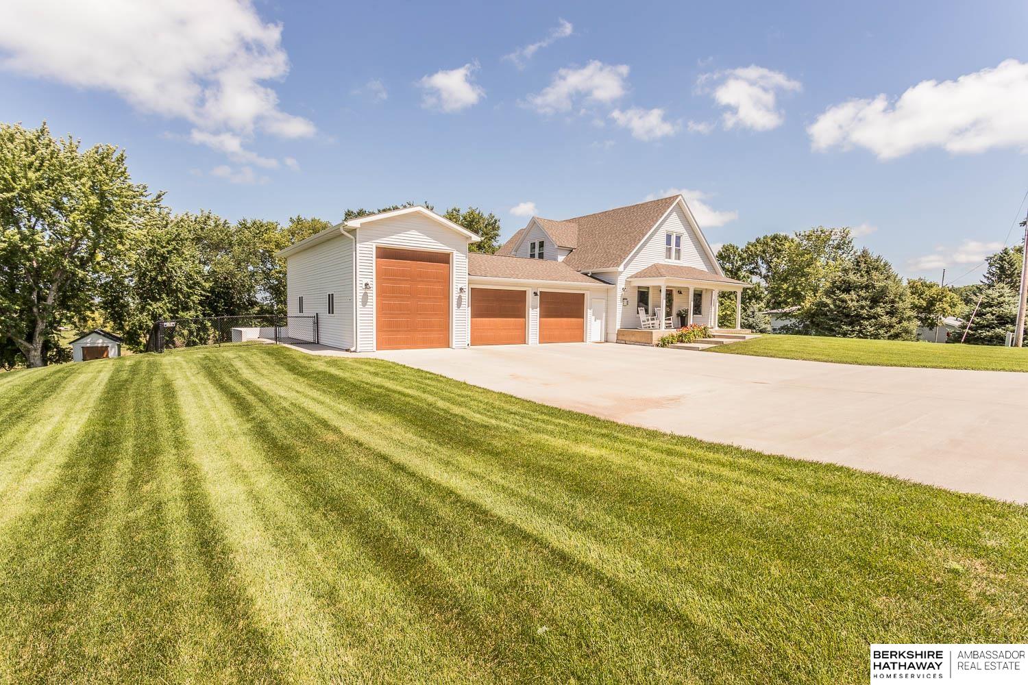 703 W Iowa Street