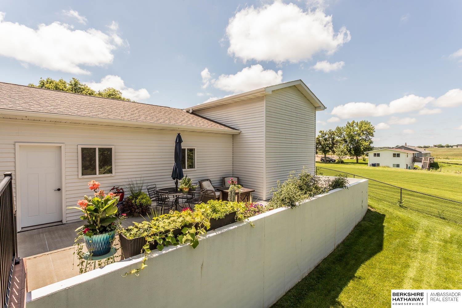 703 W Iowa Street