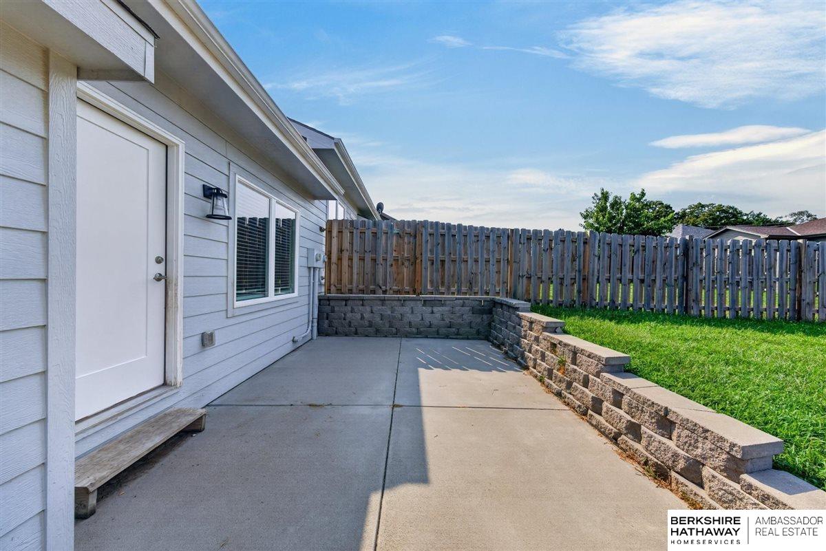 2708 Viking Circle