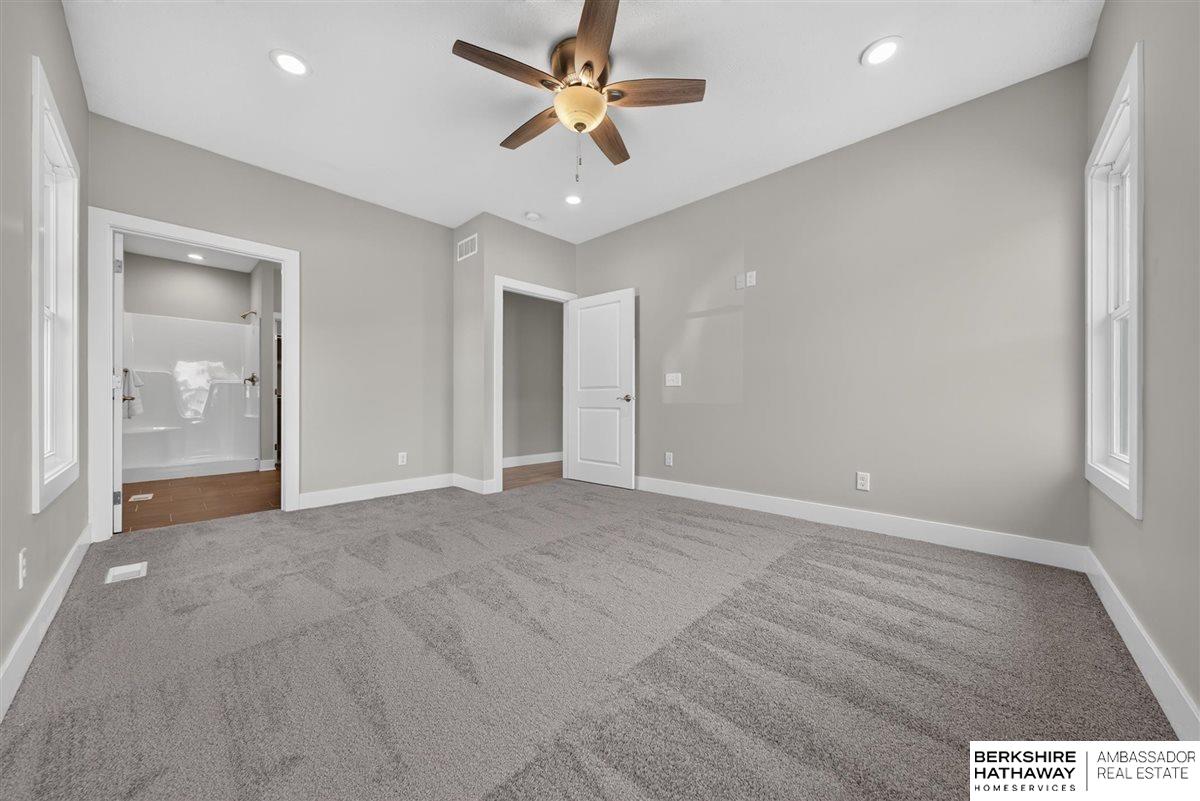 2708 Viking Circle
