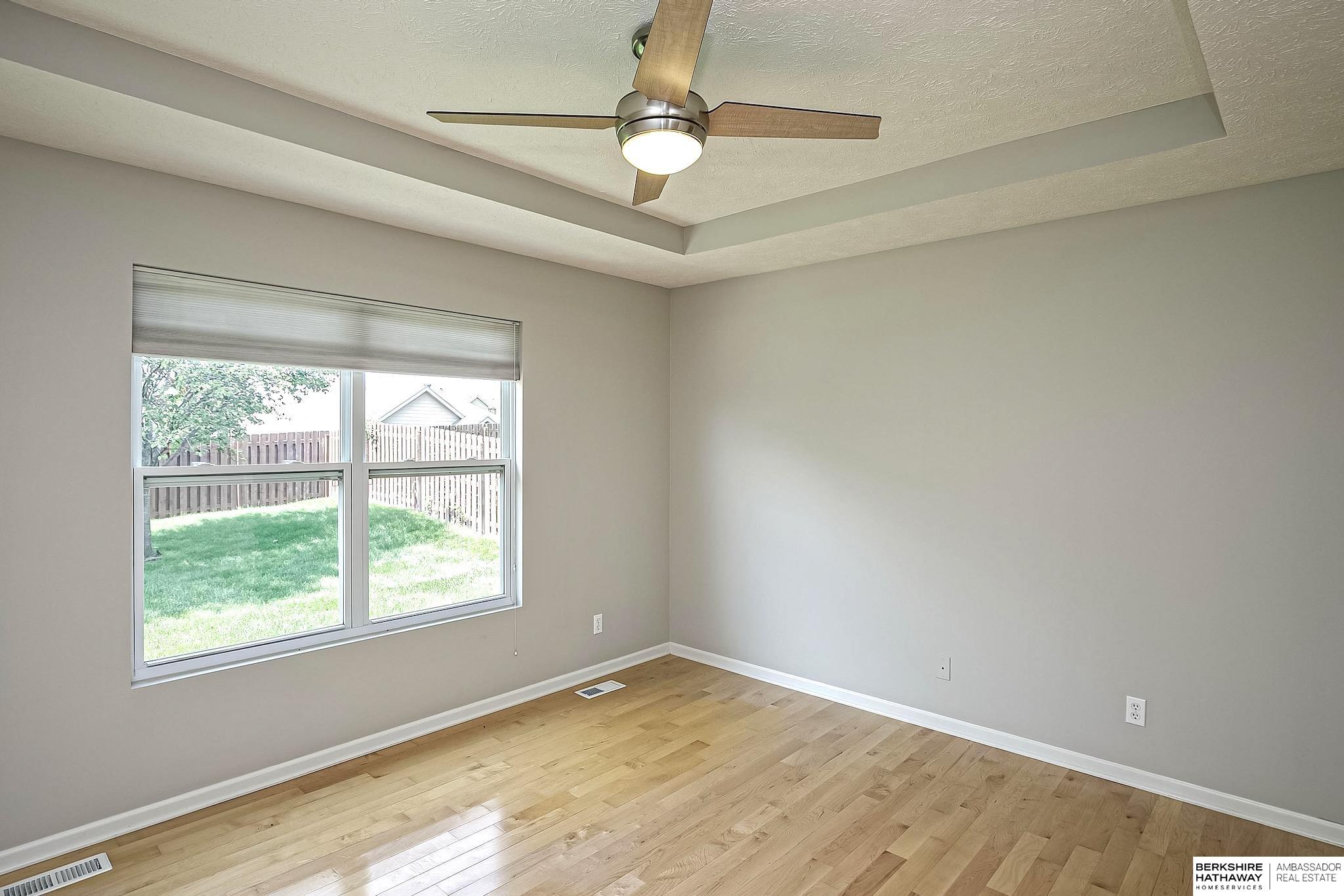 5520 N 151st Street
