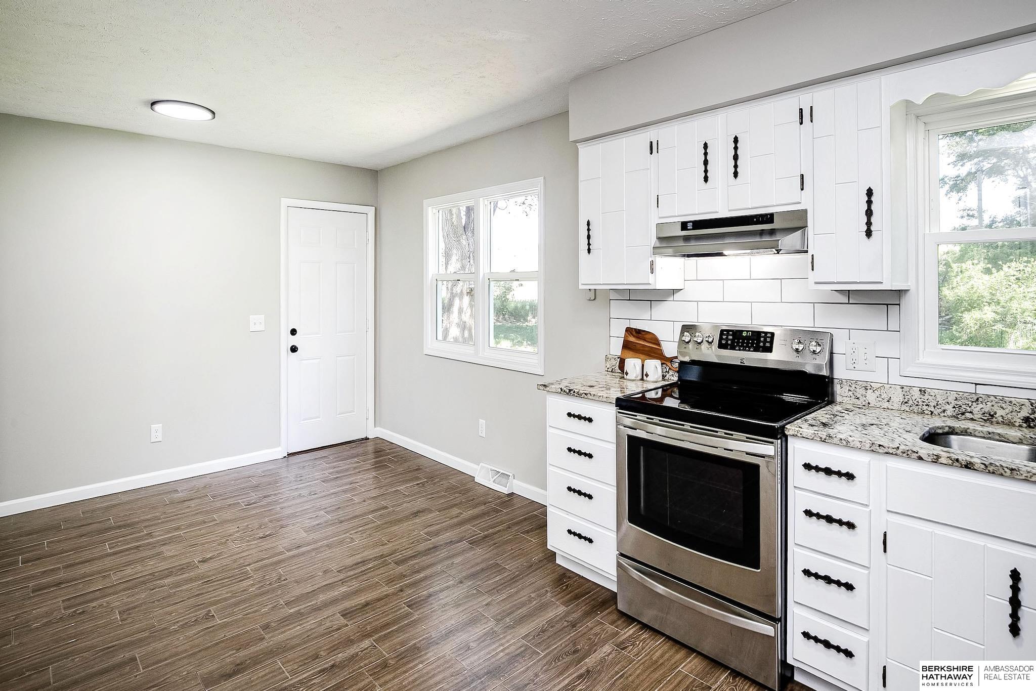 15873 US Hwy 75
