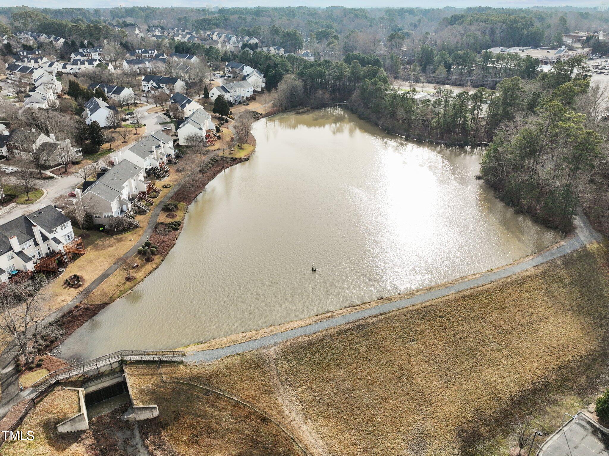 106 Nottinghill Walk