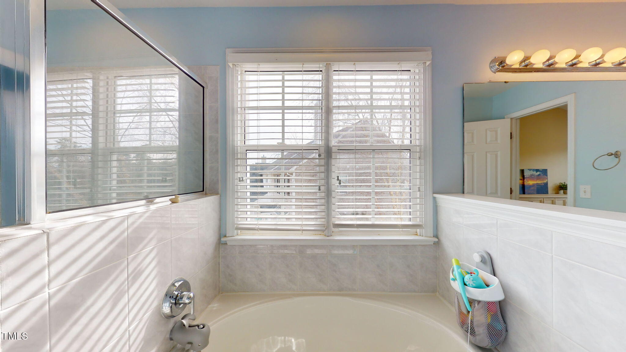 106 Nottinghill Walk