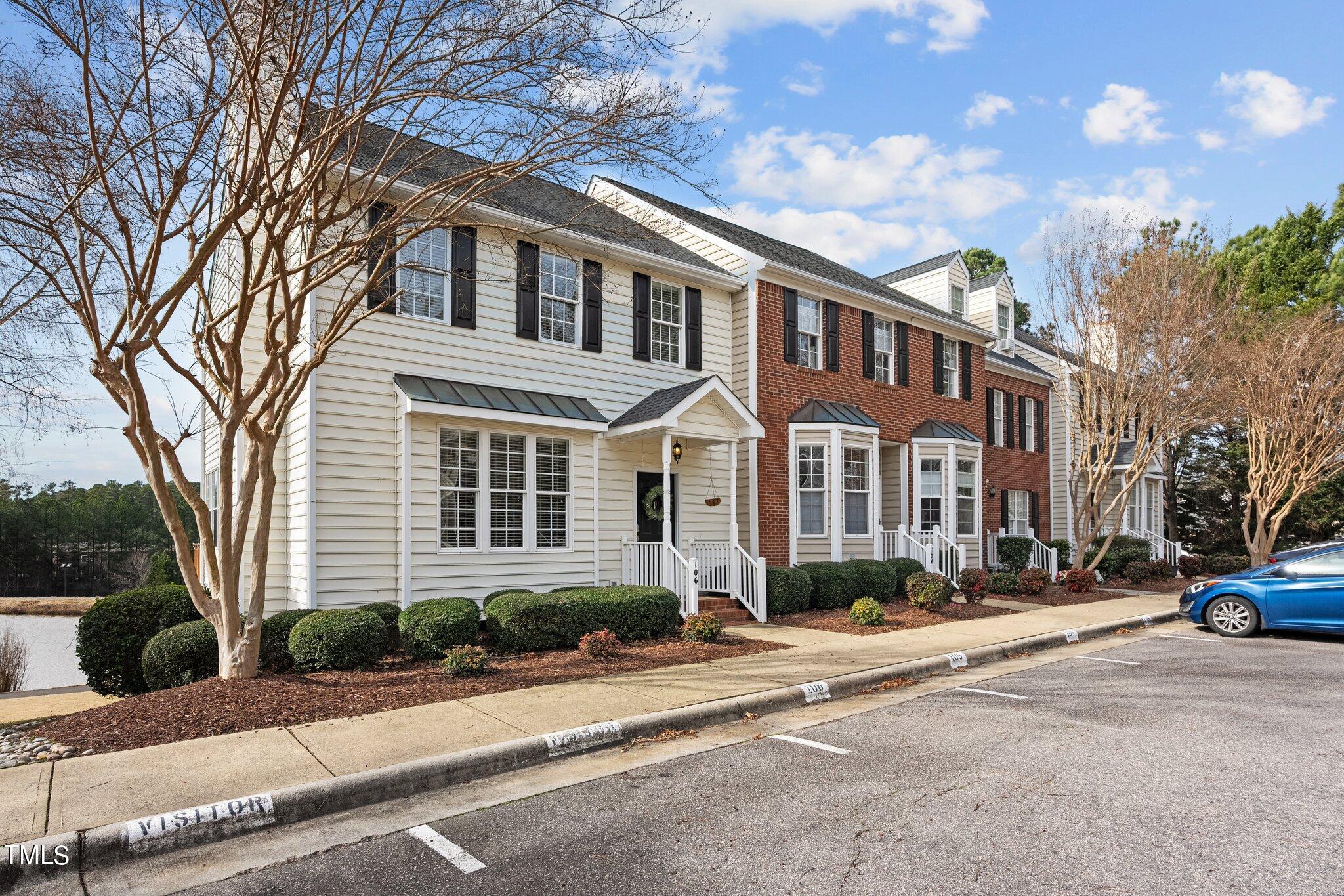 106 Nottinghill Walk