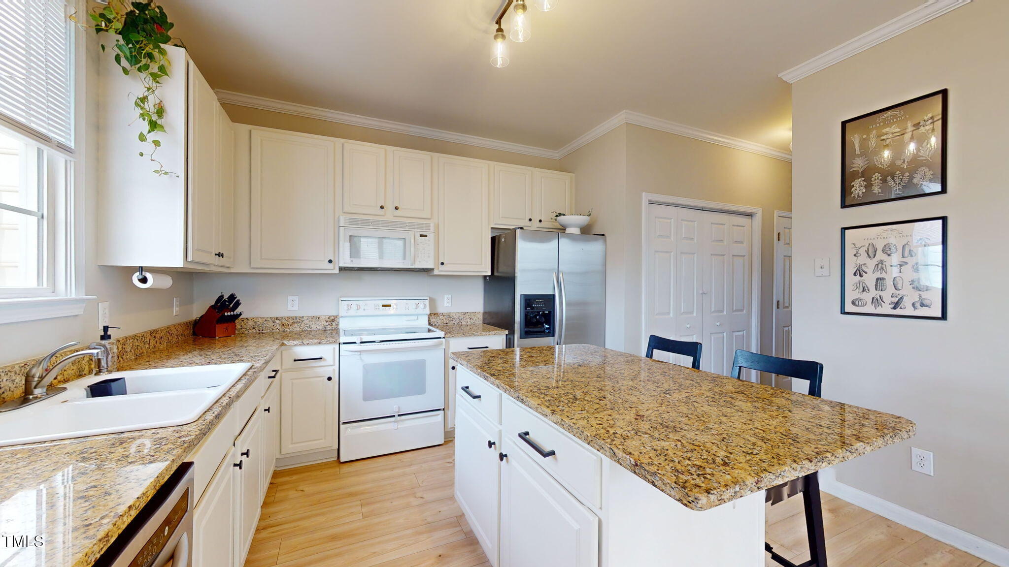 106 Nottinghill Walk