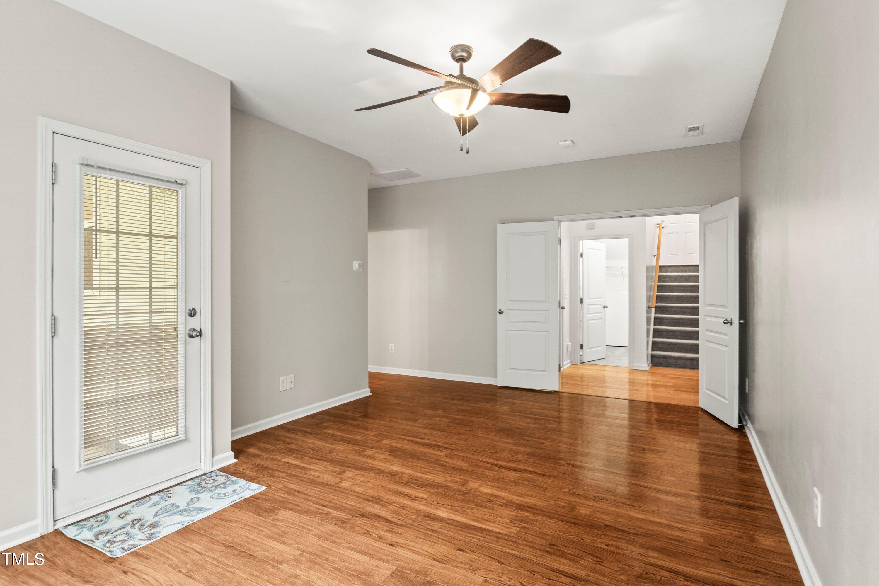 5476 Crescentview Parkway