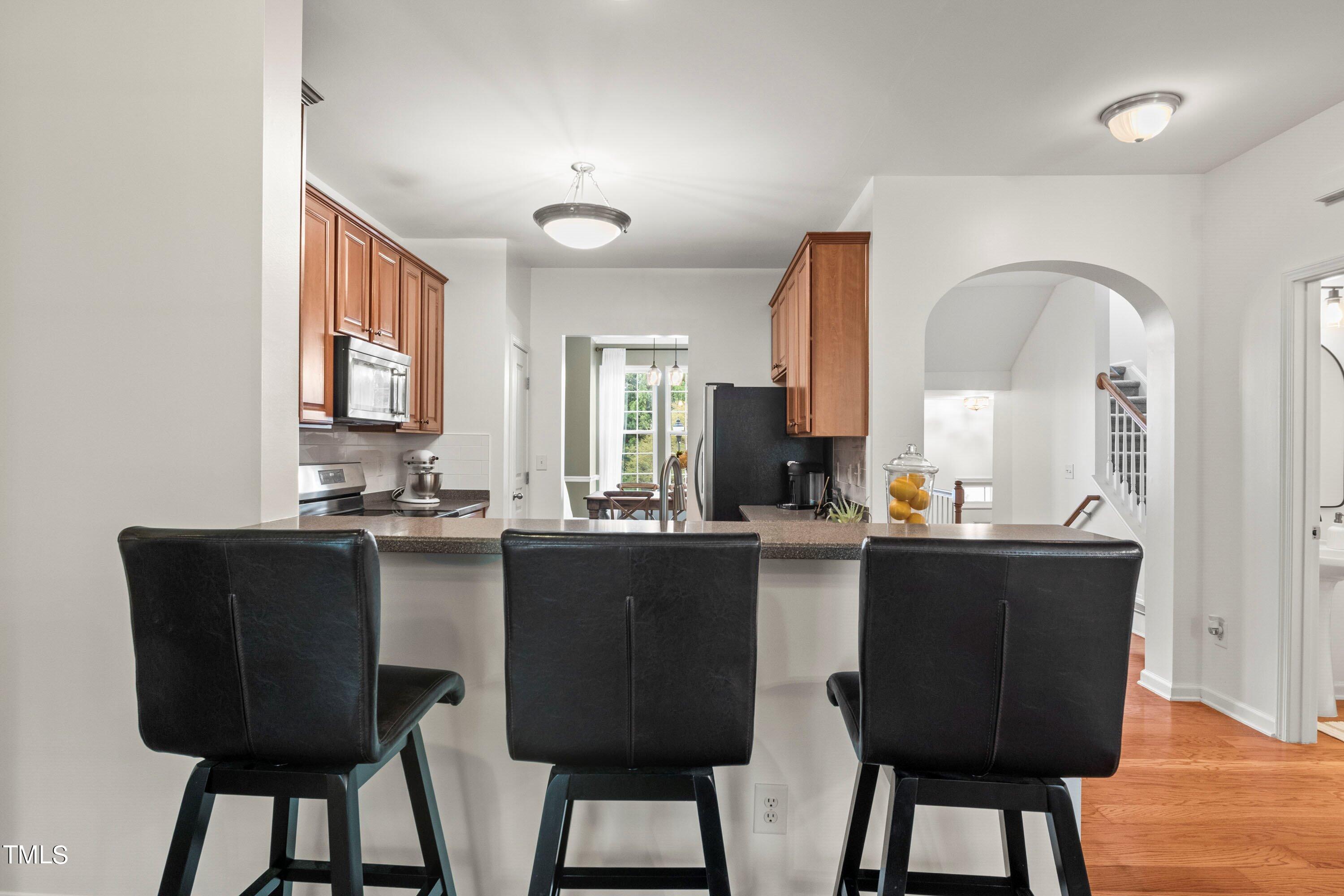 5476 Crescentview Parkway