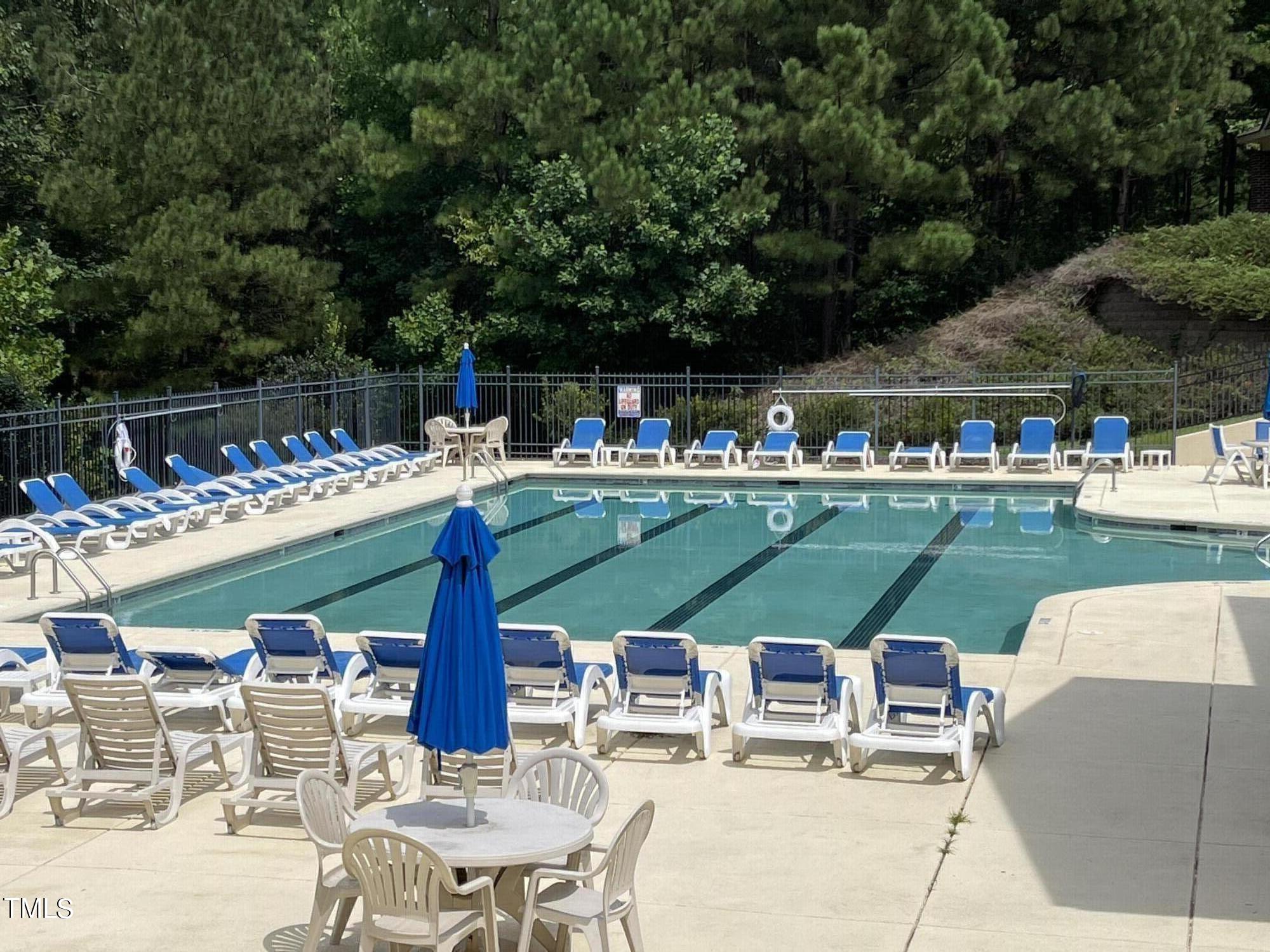 5476 Crescentview Parkway